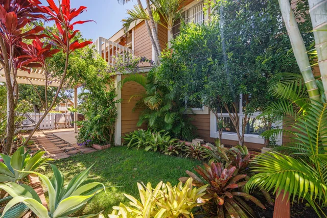 Listing Image for 140 Uwapo Rd 9-103 32 of 49