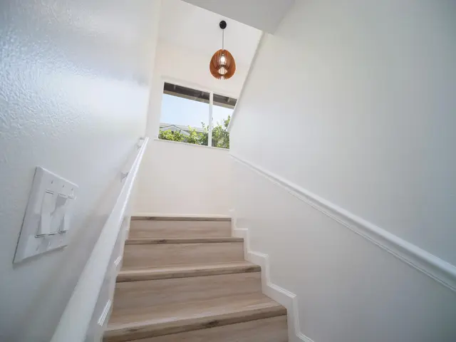 Listing Image for 34 N Laelua Pl 19 of 42