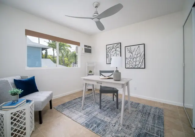 Listing Image for 34 N Laelua Pl 25 of 42
