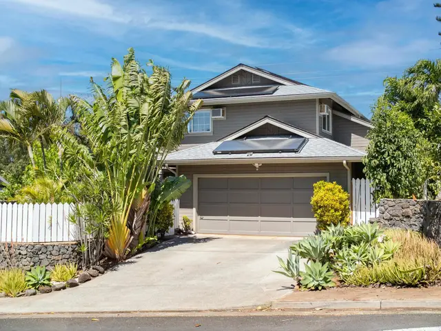 Listing Image for 34 N Laelua Pl 35 of 42