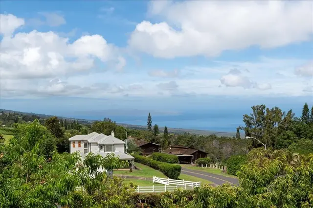 Listing Image for 89 Holomakani Dr 34 of 45