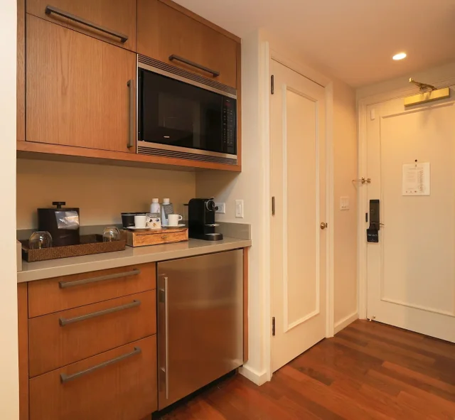 Listing Image for 1 Ritz Carlton Dr 1502 14 of 49