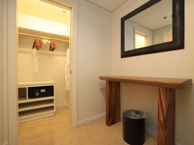 Listing Image for 1 Ritz Carlton Dr 1502 25 of 49