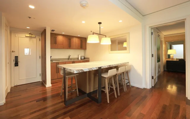 Listing Image for 1 Ritz Carlton Dr 1502 4 of 49