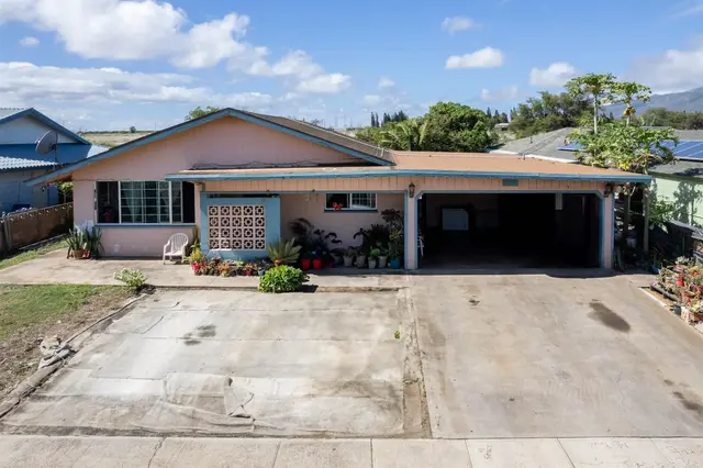 Listing Image for 1073 Makalii St 3 of 13