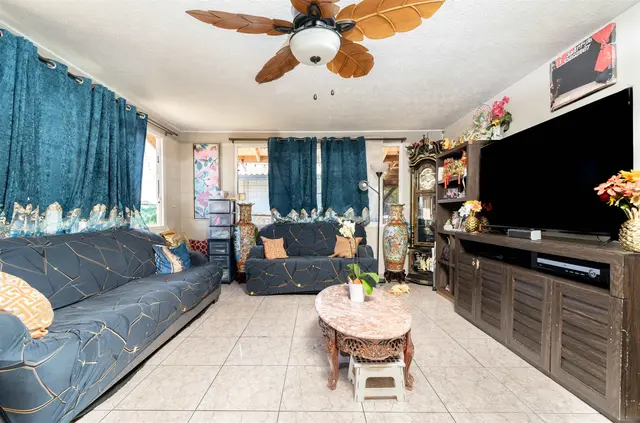 Listing Image for 1073 Makalii St 4 of 13