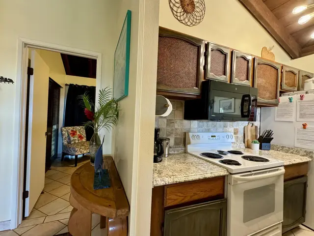 Listing Image for 50 Kepuhi Pl 220 7 of 23