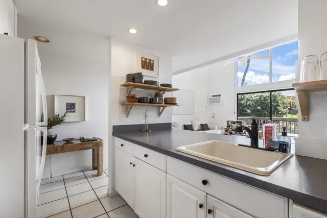 Listing Image for 1299 Uluniu Rd G202 15 of 46