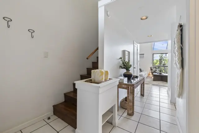 Listing Image for 1299 Uluniu Rd G202 17 of 46
