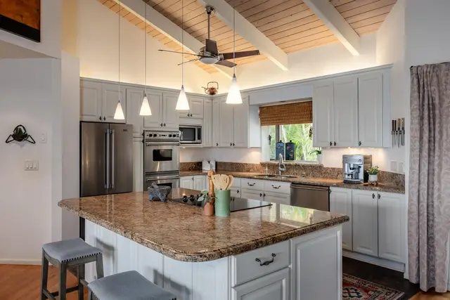 Listing Image for 43 N Piki Pl 7 of 49