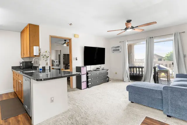 Listing Image for 40 Kapi Ln 17-202 1 of 25