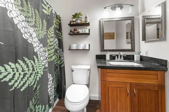 Listing Image for 40 Kapi Ln 17-202 12 of 25