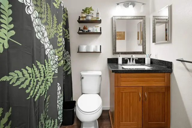 Listing Image for 40 Kapi Ln 17-202 13 of 25
