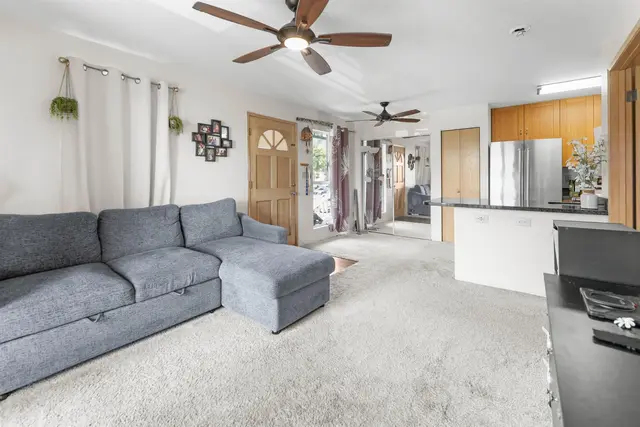 Listing Image for 40 Kapi Ln 17-202 8 of 25