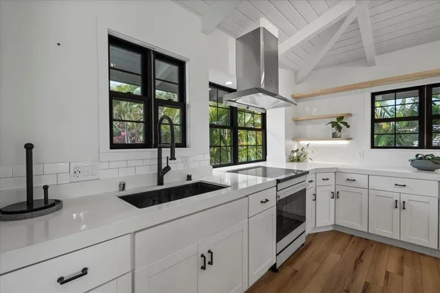 Listing Image for 124 Waaula Pl 13 of 50