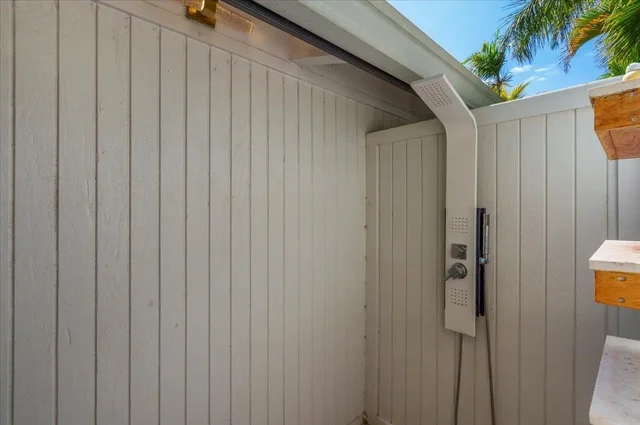 Listing Image for 124 Waaula Pl 42 of 50