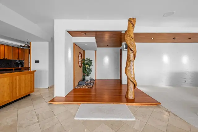 Listing Image for 5163 Lower Honoapiilani Rd 13 of 50