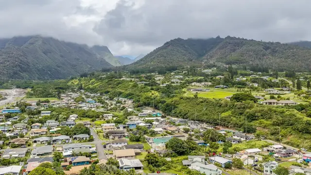 Listing Image for 305 Makua St 1 of 50