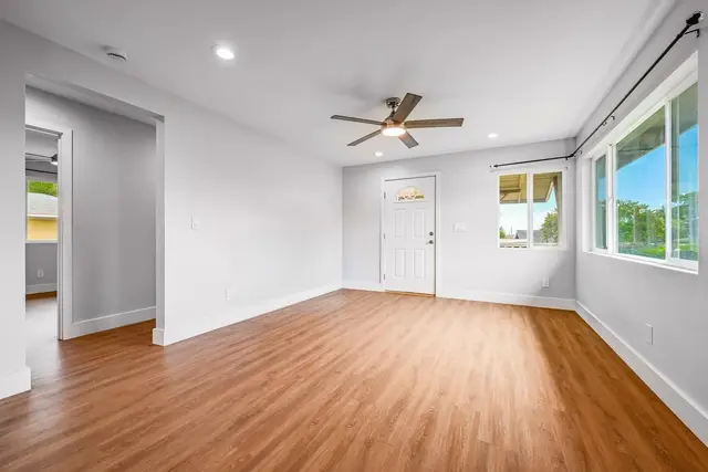 Listing Image for 305 Makua St 10 of 50