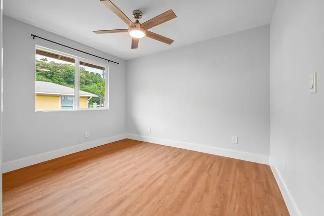 Listing Image for 305 Makua St 11 of 50