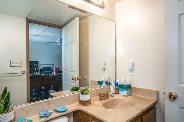 Listing Image for 1129 Lower Main St 303 5 of 14