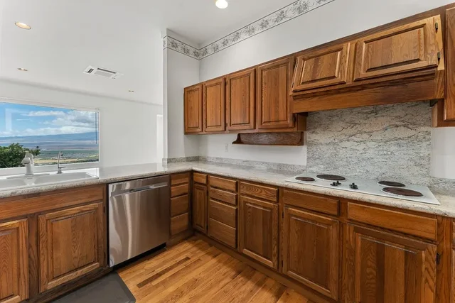 Listing Image for 519 Nipo St 7 of 50