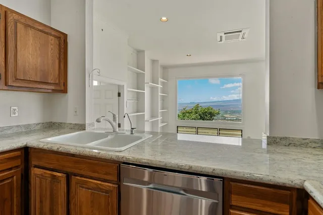 Listing Image for 519 Nipo St 8 of 50