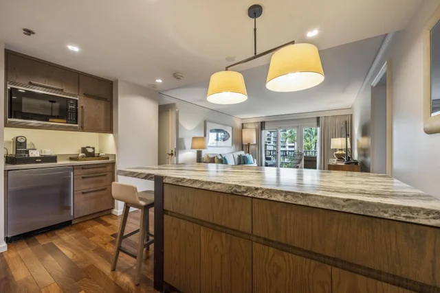 Listing Image for 1 Ritz Carlton Dr 1614-1616 10 of 40