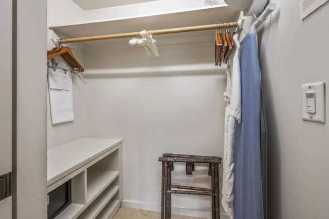 Listing Image for 1 Ritz Carlton Dr 1614-1616 12 of 40