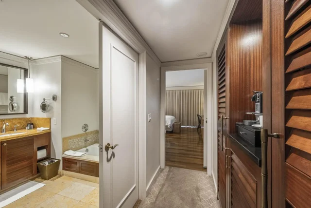 Listing Image for 1 Ritz Carlton Dr 1614-1616 21 of 40