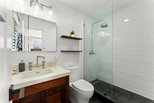 Listing Image for 911 Lekeona Loop 25 of 46