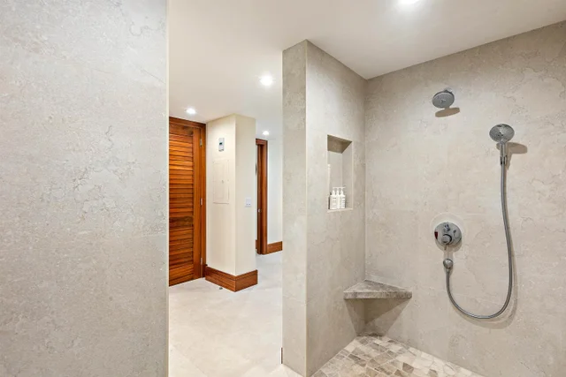 Listing Image for 50 Nohea Kai Dr Ii1002 27 of 47