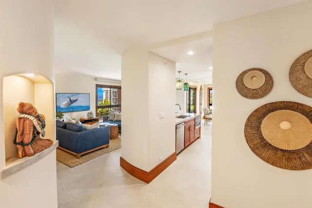 Listing Image for 50 Nohea Kai Dr Ii1002 3 of 47