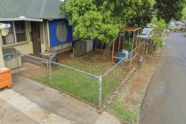 Listing Image for 1972 Kalawi Pl 13 of 16