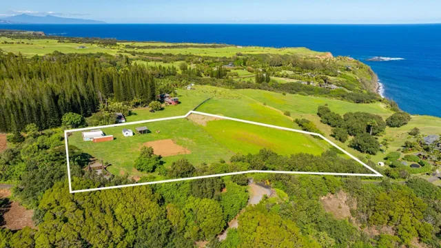 Listing Image for 300 Mehana Rd Unit B 15 of 49