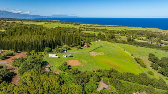 Listing Image for 300 Mehana Rd Unit B 28 of 49