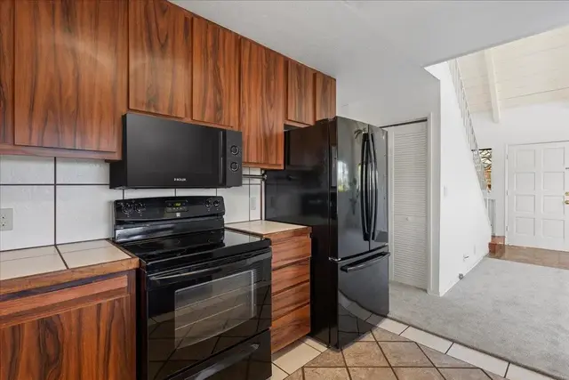 Listing Image for 2866 Ohina St 27 of 50