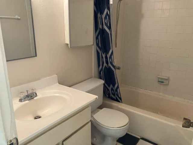 Listing Image for 120 Hui Rd F E13 12 of 12