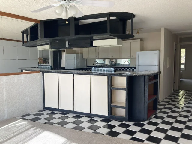 Listing Image for 120 Hui Rd F E13 4 of 12