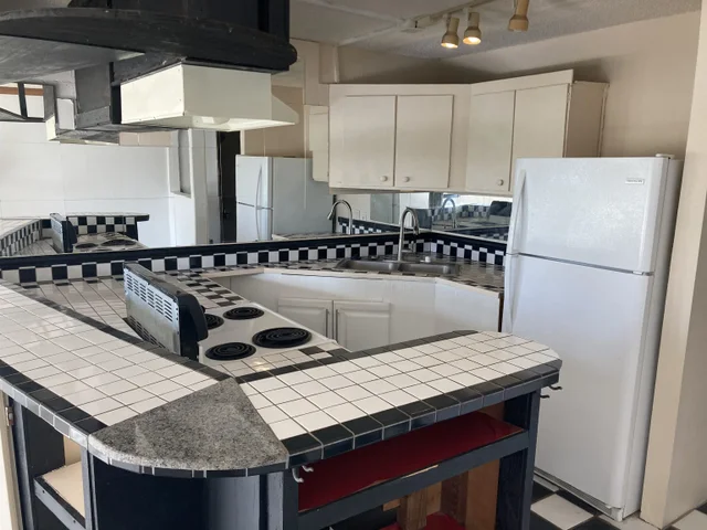 Listing Image for 120 Hui Rd F E13 5 of 12