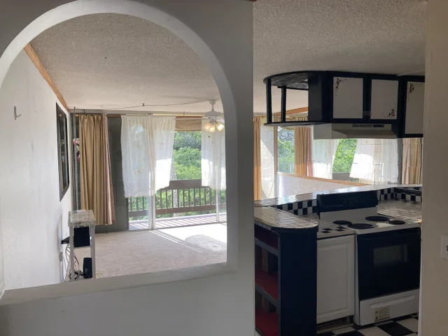 Listing Image for 120 Hui Rd F E13 7 of 12