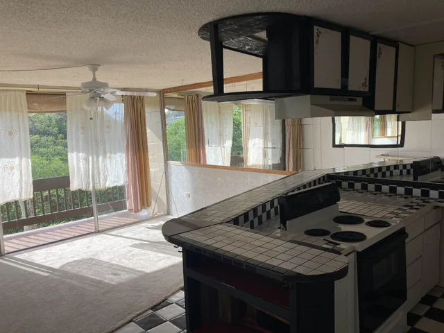 Listing Image for 120 Hui Rd F E13 9 of 12