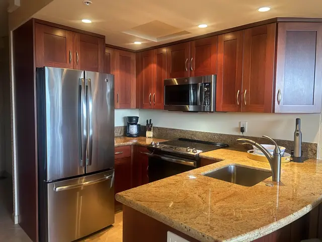 Listing Image for 2481 Kaanapali Pkwy 1262/u 8 of 12