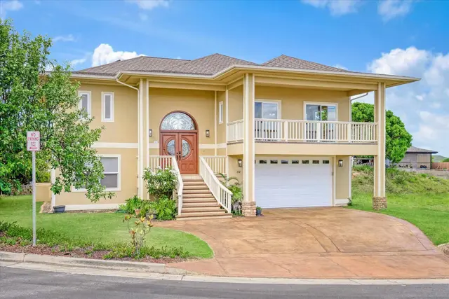 Listing Image for 32 W Kapueone Pl 1 of 50