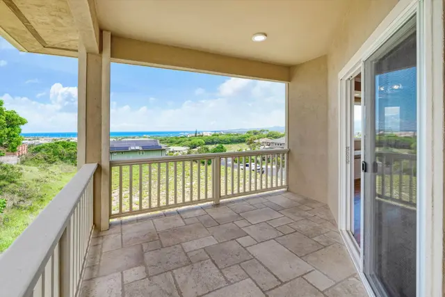 Listing Image for 32 W Kapueone Pl 21 of 50