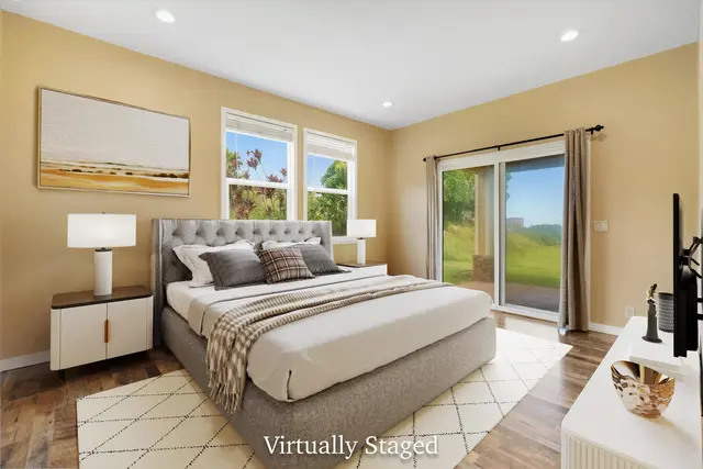 Listing Image for 32 W Kapueone Pl 38 of 50