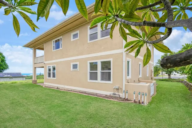 Listing Image for 32 W Kapueone Pl 42 of 50