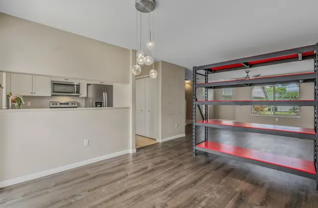 Listing Image for 668 Meakanu Ln 1402 11 of 43