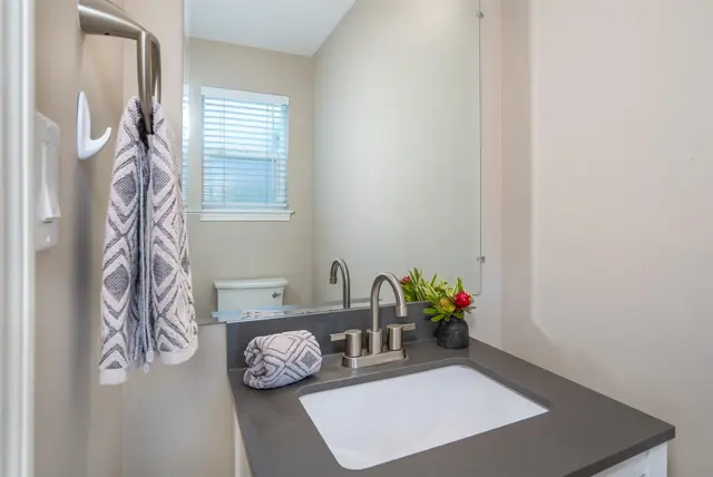 Listing Image for 668 Meakanu Ln 1402 17 of 43