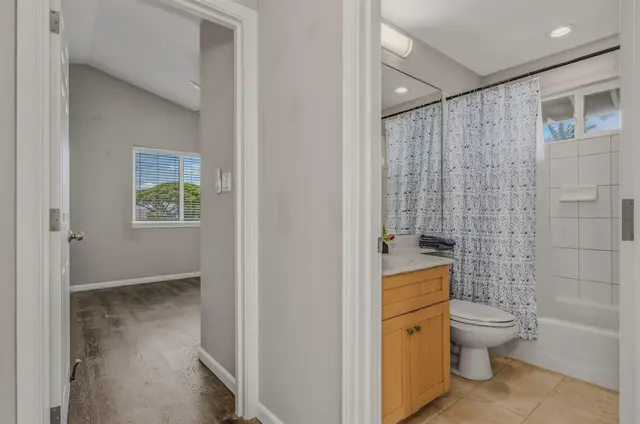 Listing Image for 668 Meakanu Ln 1402 27 of 43